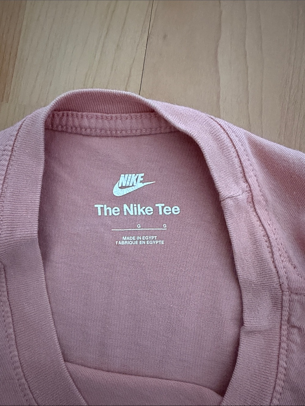 Nike T-shirt - Picture 2 of 3